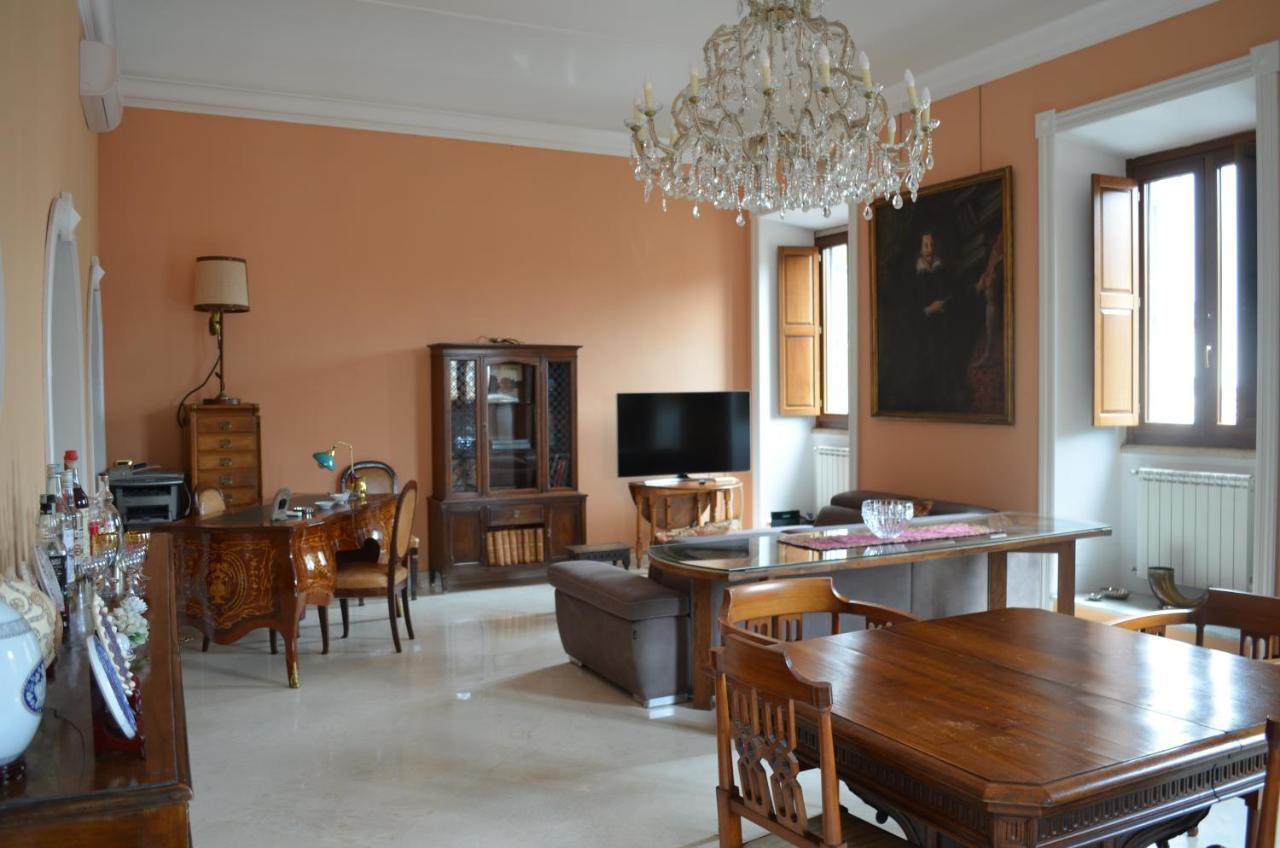 Elegante Appartamento Nel Centro Di Roma Eksteriør billede
